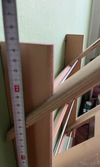 Polička na tiskoviny - 5