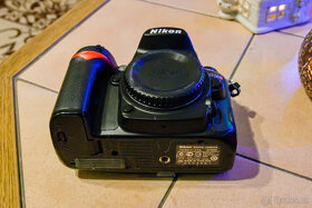 Nikon D7000 telo - 5