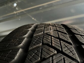 235/60 R18 107V - 5