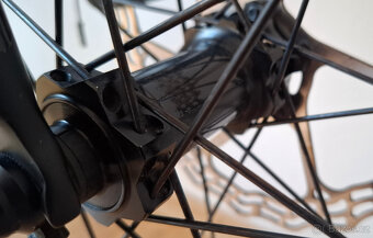 DT-SWISS 350 ZAPLETENÁ SILNIČNÍ ENDURANCE / GRAVEL 28" KOLA - 5