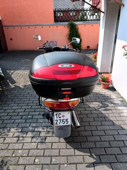 Suzuki Burgman 400 - 5