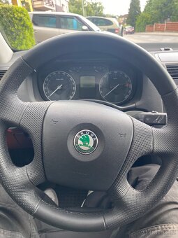 Škoda Octavia 1.6 FSI - 5