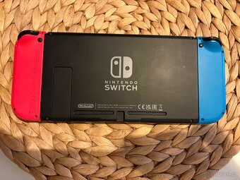 Nintendo Switch + příslušenství + 25+ her - 5