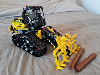 Lego Technic - lesní nakladač 42094 - 5