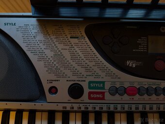 Yamaha PSR 240 - 5