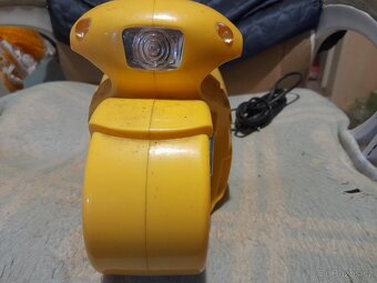 Prodám staré retro rádio jako motorka se svítící reflektorem - 5