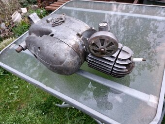 Motor Jawa 50 typ 555 nebo 550 - 5