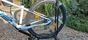Superior Racer XC 27 DB Gloss White/Blue/Neon Yellow 2021
- 5