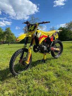 Suzuki rm 125 - 5