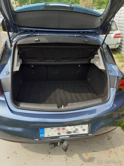 OPEL Astra 1,6 CDTI 81kw spotřeba 4,8 l / 100 km - 5