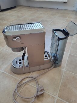 Kávovar DeLonghi EC 885 BG Dedica - 5