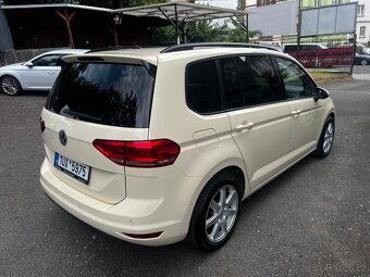 Volkswagen Touran, 2,0 Tdi, DSG, 7 míst Rok výroby: 5/2020 - 5