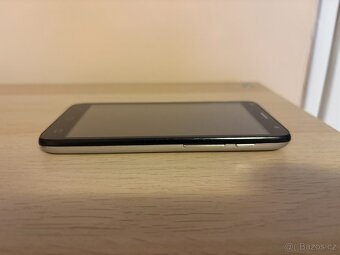 Mobilní telefon Alcatel Pixi 4 - 5