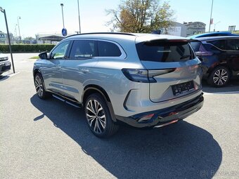 Espace E-Tech Full hybrid iconic full hybrid E-Tech 200 k - - 5