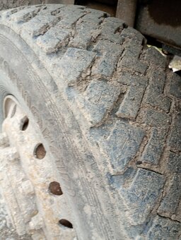 nosič kontejnerů 4x4 - 5