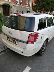 Prodám Opel Astru pojízdné - 5