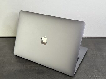 Macbook Pro 13" 2019 256GB SSD / i7 / 16GB - 5