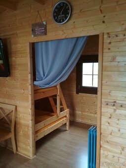Ubytování u rybníka v chatě nebo karavanu - 5