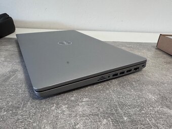 Dell Latitude 5510 - Core i7-10610U / 16GB RAM / Win 11 - 5