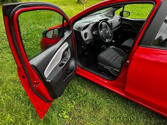 Toyota Yaris Automat 1.3 Benzin73KW Rok:2017Najeto:40tis.k - 5
