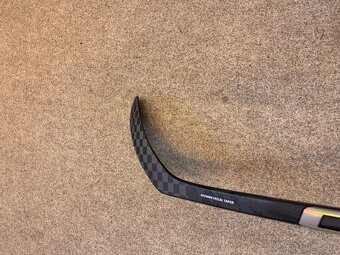 HOKEJKA CCM TRIGGER 9 - 5