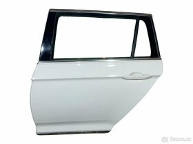 Všechny dveře bíla metalíza LC9A VW Passat B8 kombi r.v.2016 - 5
