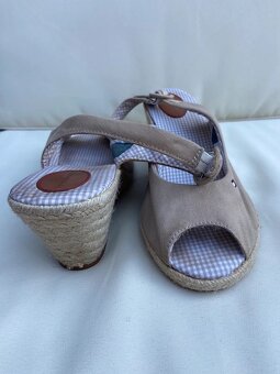 Krásné sandály Tommy Hilfiger na platformě, 39 - 5