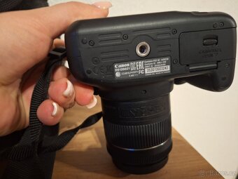 Canon EOS 1300D - 5