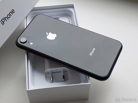 Apple iPhone XR 128GB Black, ZÁRUKA - PĚKNÝ - 5