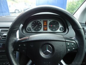 Díly z vozu Mercedes Benz B170 Benzín 85kw - 5