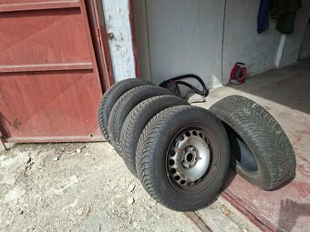 pneu-215/65 R16-98H - 5