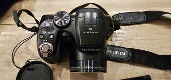 Foťák Fujifilm FinePix S2500HD - 5