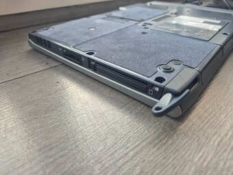 Tabletový počítač Fujitsu Stylistic ST5011 - 5