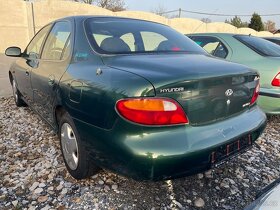 Hyundai Elantra 1.6i - naj. 120tis. - 5