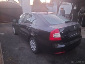 SKODA OCTAVIA 1.6 i - 5