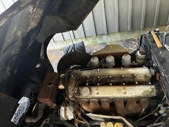 Jaguar E-Type xke 4.2 Coupe Manual - 5