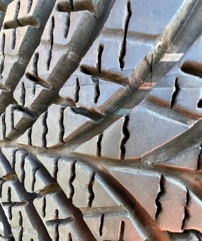195/55 R16 91H celoroční pneumatiky GoodYear (1423) - 5