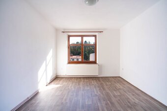 Byt 2+kk, nízké náklady, centrum - Libušinka - Trutnov - 5