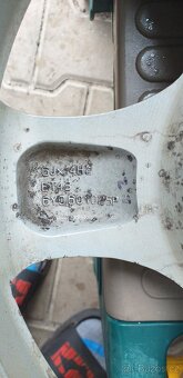 Zimní pneu 185/60 R14, ET43 vč. alu disků - 5