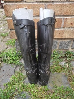 Vysoké jezdecké boty z italské kůže na širší lýtko - 5