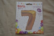 Nástěnné hodiny, sluchátka, kostým, kapsář, advent. kalendář - 5