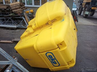 Nádrž z postřikovače 4300 L - 5