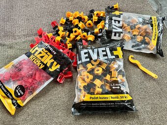 nivelační křížky sada 90 ks Level + - 5