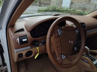 Porsche Cayenne 3.0D 2009 na přihlášení - 5