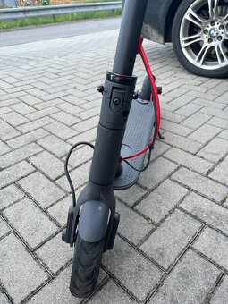Elektrická koloběžka Xiaomi Mi Eletric Scooter Pro - 5