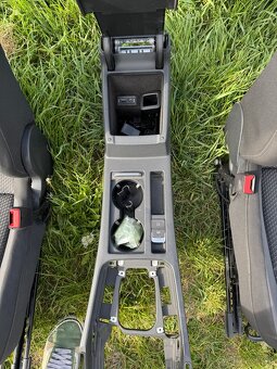 sedadla od Volkswagen PASSAT 2019 - 5