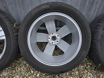 5x112 R19 VW Victoria Falls 235/50 R19 - 5