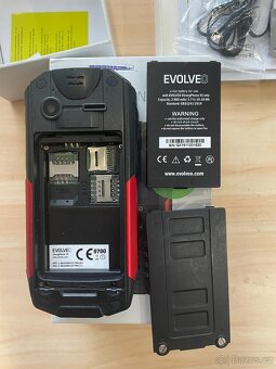 EVOLVEO StrongPhone X3, vodotěsný odolný Dual SIM telefon - 5