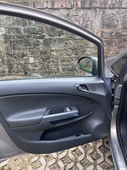 Corsa 2011 - 5