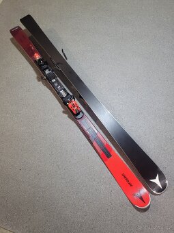 SJEZD. CARV. ATOMIC REDSTER G8 - 161 CM - 5